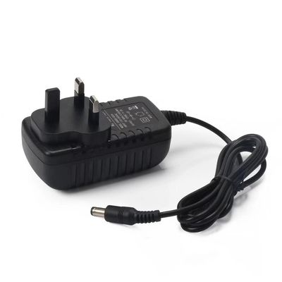 Adaptador de CA CC regulado por OEM de 12 voltios para fuente de alimentación conmutada